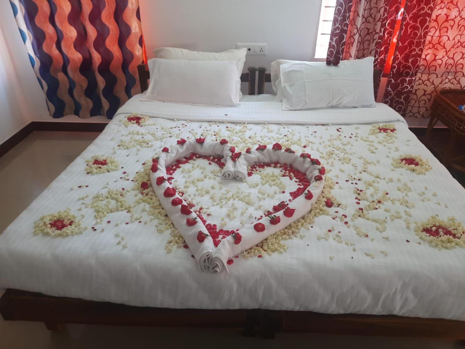 Quadriya Palace Thekkady Ngoại thất bức ảnh
